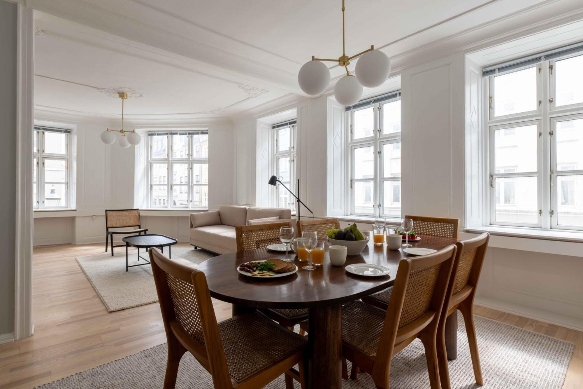 Spacious Tivoli Gardens Apartment W 3 Bedrooms Kopenhaga Zewnętrze zdjęcie