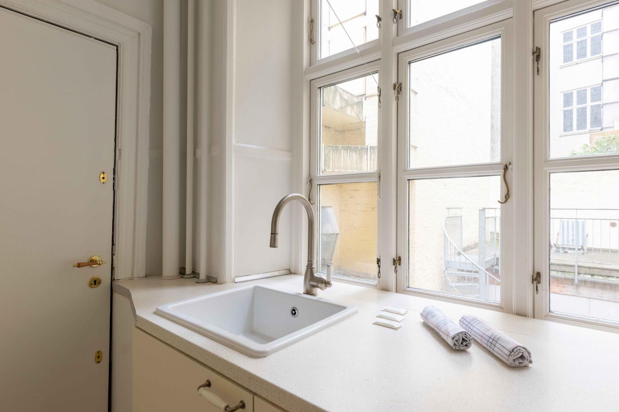 Spacious Tivoli Gardens Apartment W 3 Bedrooms Kopenhaga Zewnętrze zdjęcie