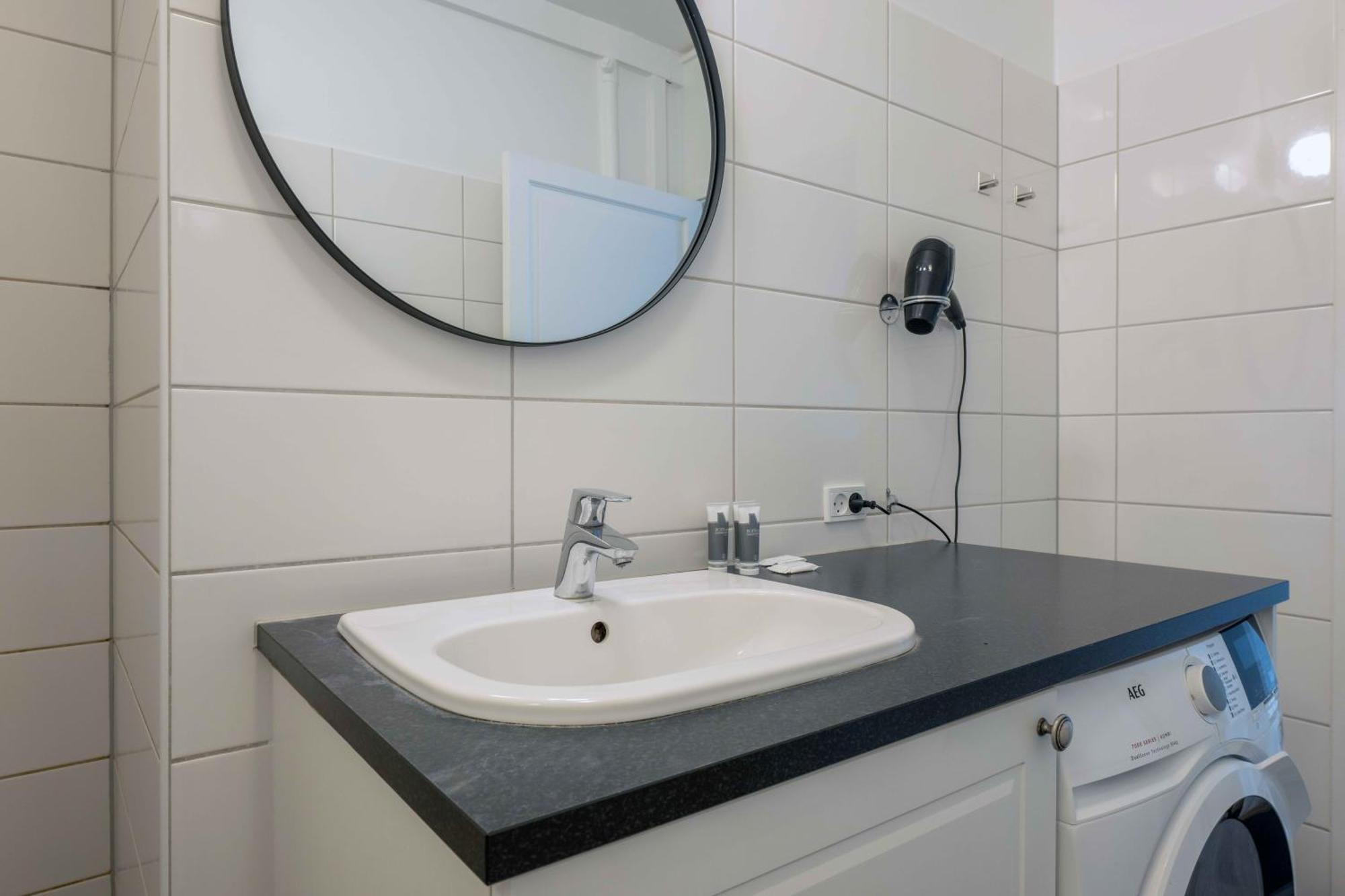 Spacious Tivoli Gardens Apartment W 3 Bedrooms Kopenhaga Zewnętrze zdjęcie